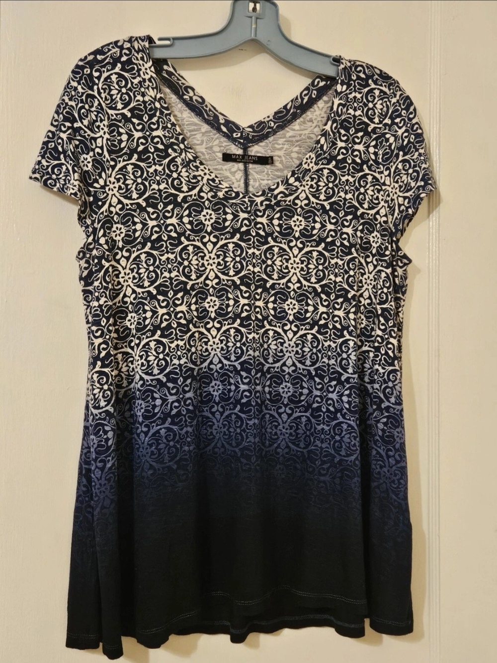 Navy & White Ombre V Neck Swing Tee, Max Jeans, S